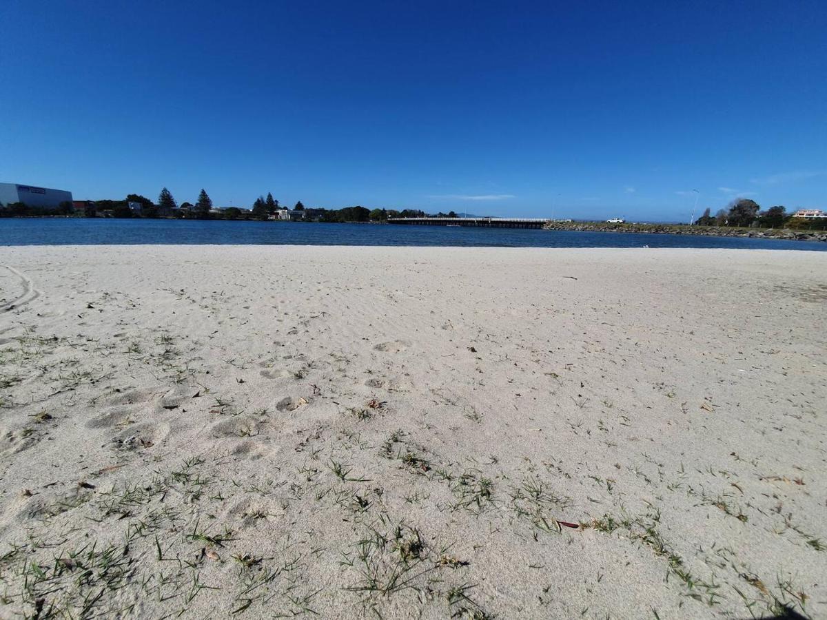 Tauranga - Big, Beautiful Villa On The Water! Buitenkant foto